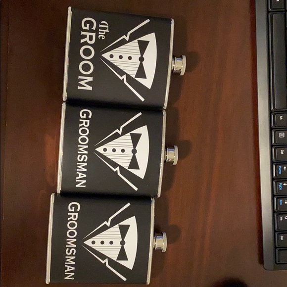 Groom/groomsman flasks - Picture 1 of 1